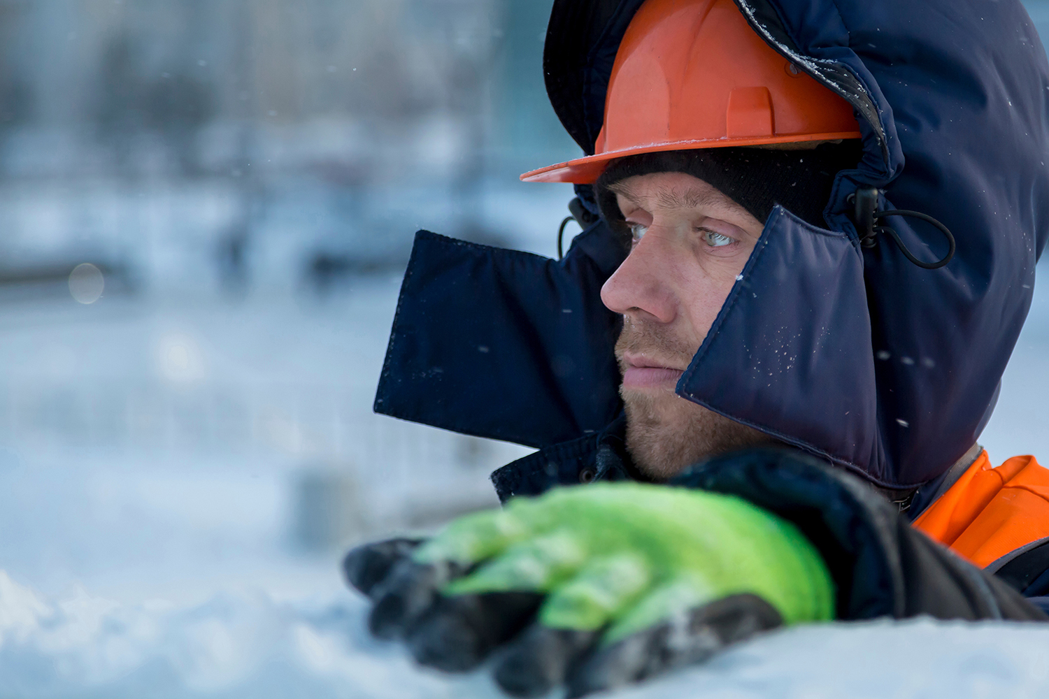 layer winter workwear for warmth safety